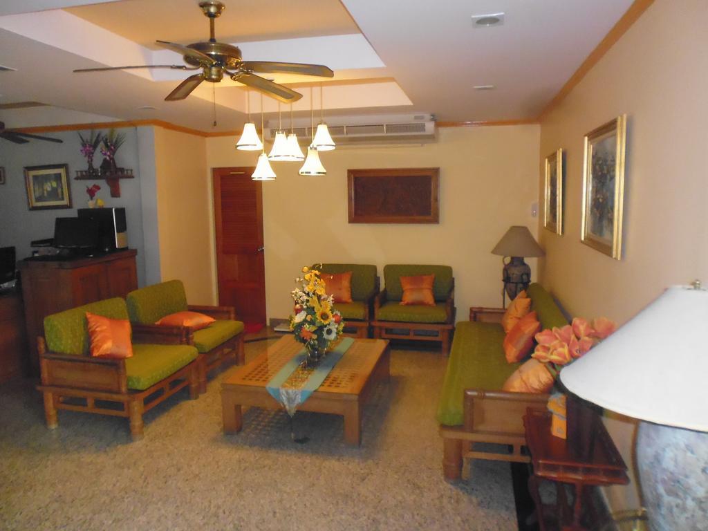 Villa Oranje Pattaya Exterior foto